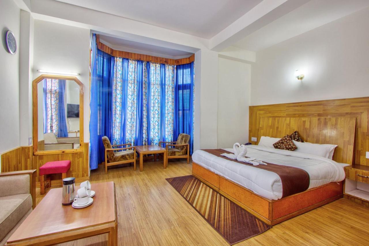 Hotel Royal Manali Kültér fotó