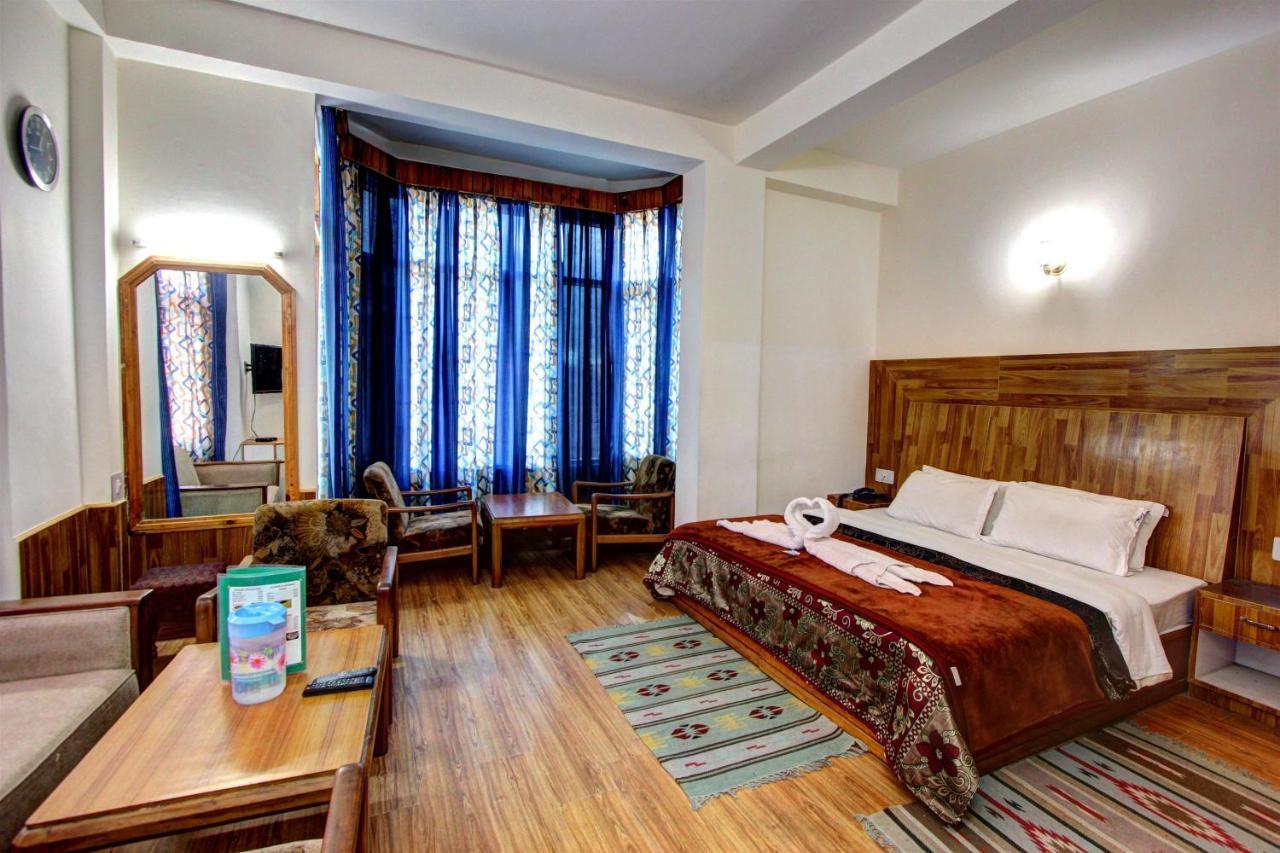 Hotel Royal Manali Kültér fotó